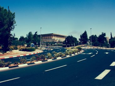 Image by Shlomaster from Pixabay