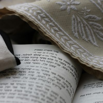 Photo by menachem weinreb on Unsplash